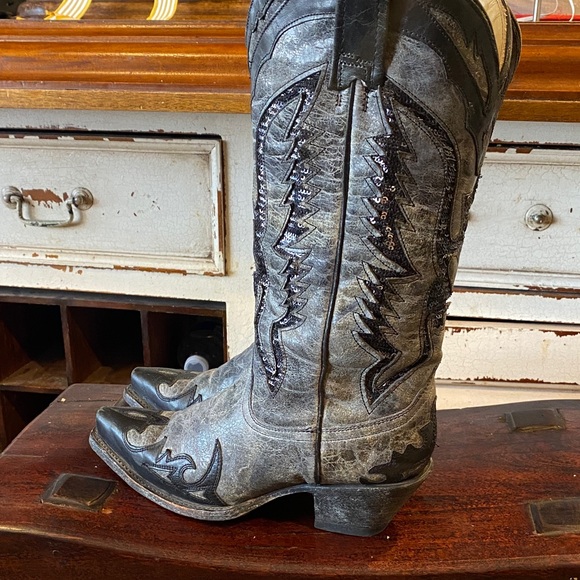 CORRAL BOOTS WOMEN'S EAGLE INLAY SNIP TOE WESTERN BOOT - Picture 2 of 9